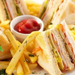 Boneless Chicken Club